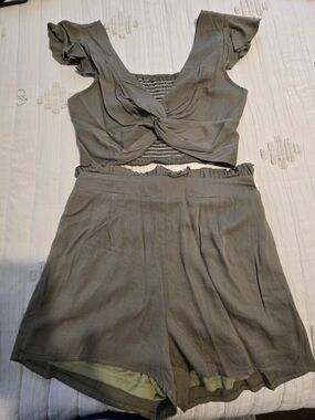 Amazon Olive Green Two-Piece Jumpsuit Romper Set